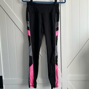 EUC Knockout By Victoria's Secret Black and Pink VSX Sport Leggings Size Small